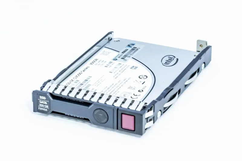 HP SSD 300GB 6G SATA 2.5"; VE SC