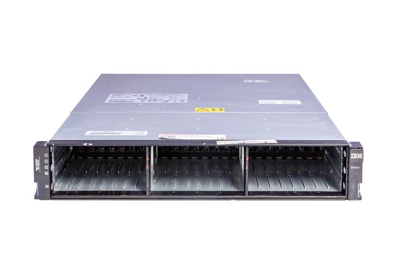 IBM DS3524 Dual Controller 6G SAS 24xSFF