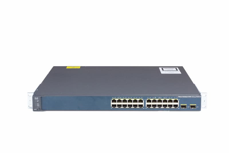 Cisco Switch Catalyst WS-C3560V2-24PS-E, 24x 10/100 RJ45 PoE (370W), 2x GbE SFP Cisco Switch Catalyst WS-C3560V2-24PS-E, 24x 10/100 RJ45 PoE (370W), 2x GbE SFP