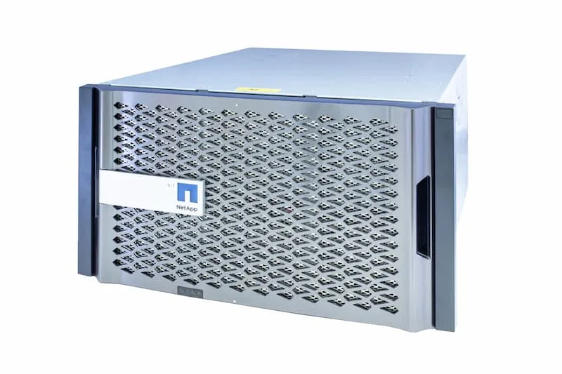 NetApp FAS8040 SAN/NAS Storage Controller, 2x Controller Module, 2x PSU NetApp FAS8040 SAN/NAS Storage Controller, 2x Controller Module, 2x PSU