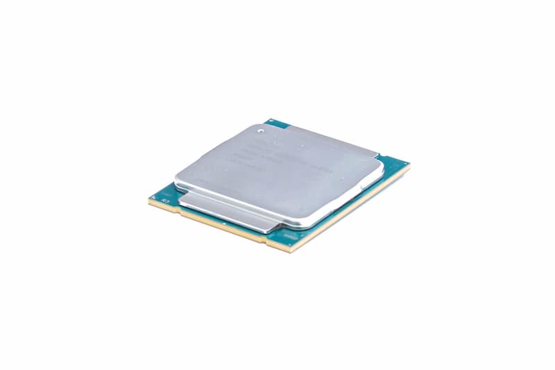INTEL CPU Xeon E5-2637v3@3.5GHz, 4-core 15MB INTEL CPU Xeon E5-2637v3@3.5GHz, 4-core 15MB, 135W