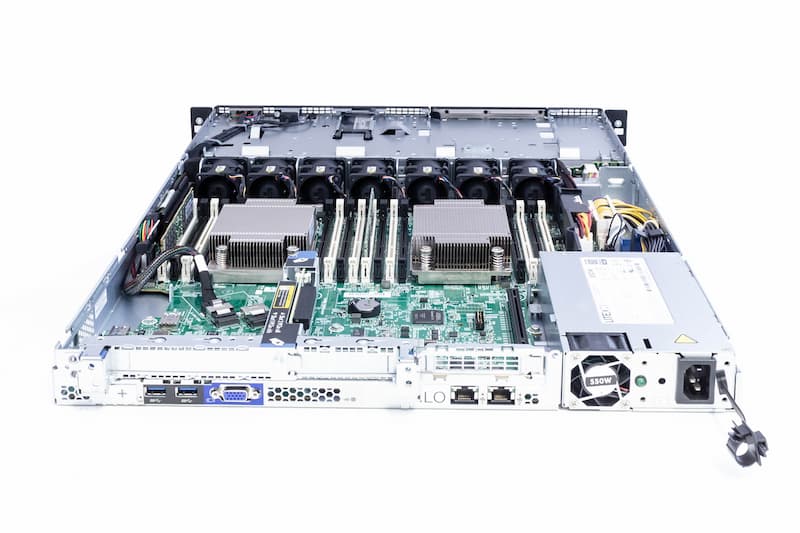 HPE ProLiant DL160 Gen9 Rack Server, 1x E5-2603v3 1.60GHz, 6-Core, 8GB PC4, 4xLFF, B140i