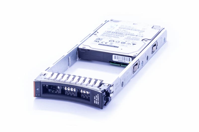 IBM HDD 300GB 6G SAS 15k 2.5", for V3500, V3700, DS8000