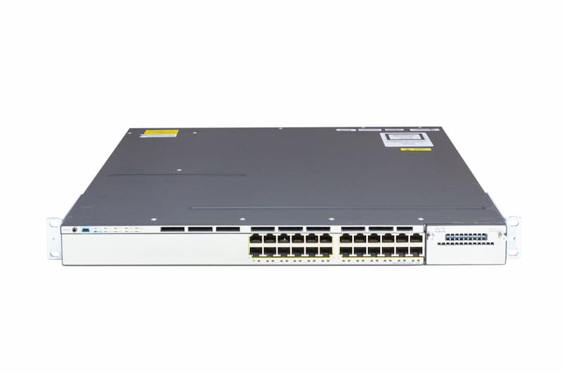 Cisco Switch Catalyst WS-C3750X-24P-E, stackable (2x port), 24x GbE RJ45 PoE (435W), 2x 715W