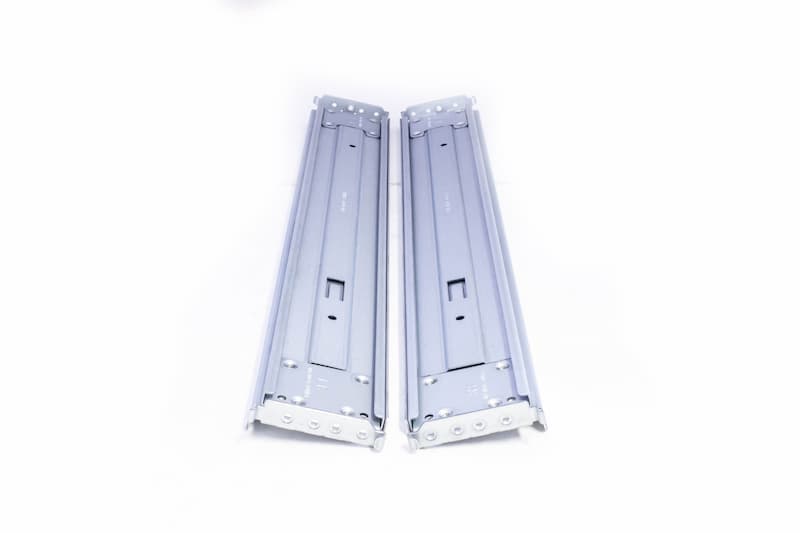 NetApp RAIL KIT Univ., for DS224C/DS2243/DS4246/FAS3240 NetApp RAIL KIT Univ., for DS224C/DS2243/DS4246/FAS3240