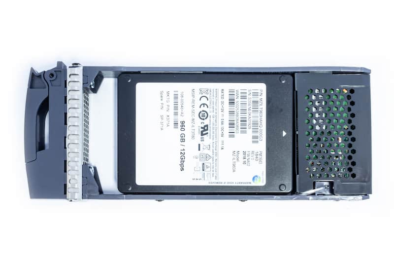 NetApp SSD 960GB 12G SAS 2.5", 520b, for Netapp All-Flash/FAS2x/DS2x NetApp SSD 960GB 12G SAS 2.5", 520b, for Netapp All-Flash/FAS2x/DS2x