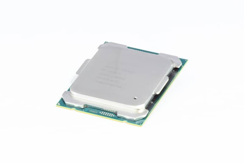Intel Xeon CPU E5-2630v4 2.2GHz, 10-core, 85W, 25MB