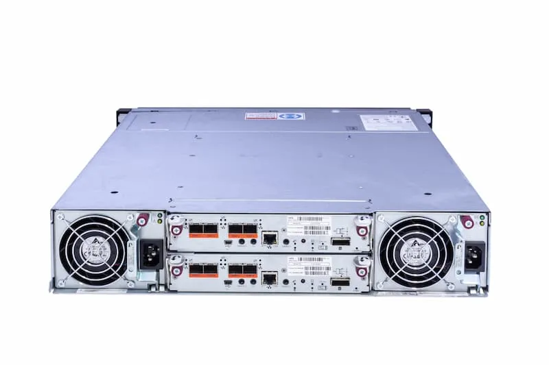 HPE MSA 2050 SAN Storage System, 24xSFF, 2x 4P-FC Controller (876127-001), 2x 595W HPE MSA 2050 SAN Storage System, 24xSFF, 2x 4P-FC Controller (876127-001), 2x 595W