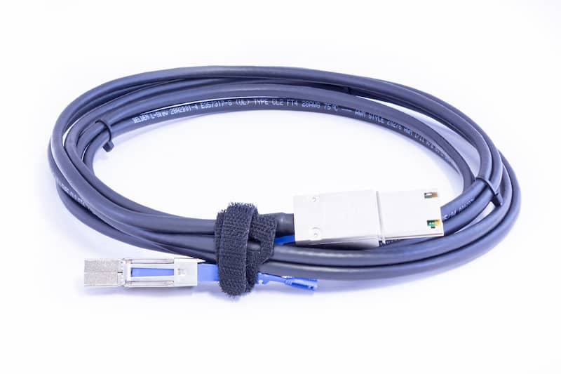 DELL CABLE SAS, SFF-8644 to SFF-8088, 2m DELL CABLE SAS, SFF-8644 to SFF-8088, 2m