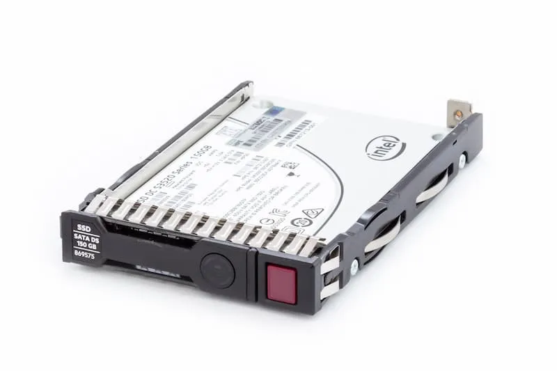 HPE SSD 150GB 6G SATA 2.5" SC RI DS HPE SSD 150GB 6G SATA 2.5" SC RI DS