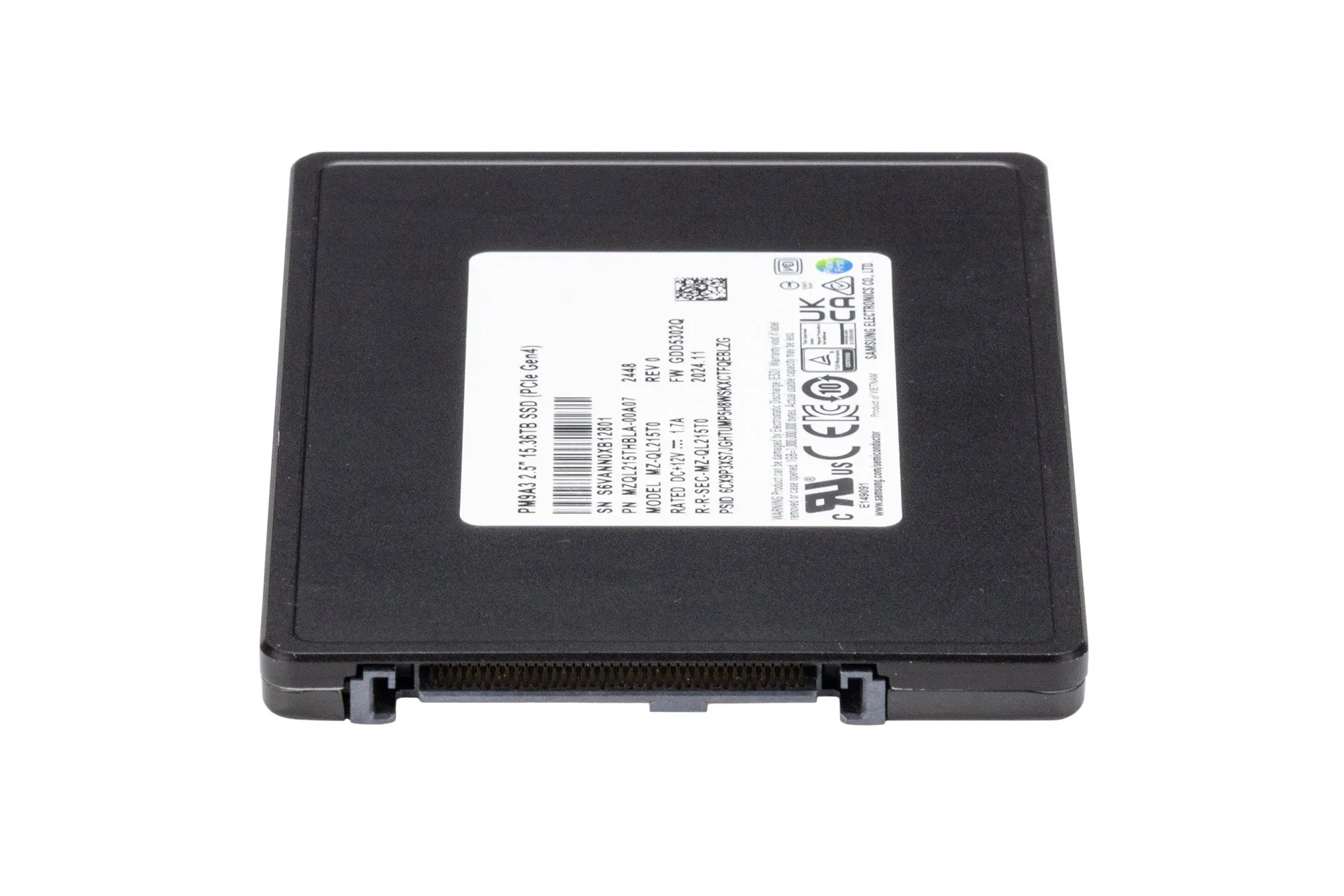 Samsung 15.36TB PCIe 4.0 U2 NVMe SSD, 2.5 Zoll SFF Festplatte für Server