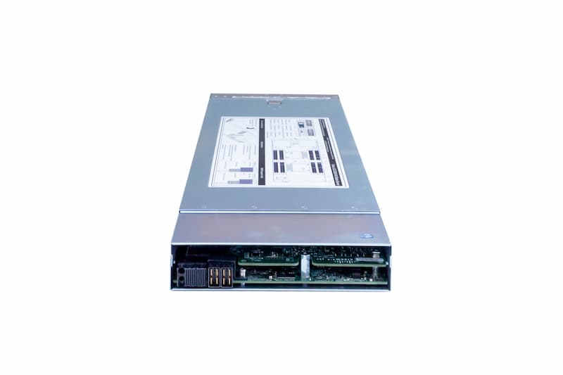 CISCO UCS B200 M3 Blade Server CISCO UCS B200 M3 Blade Server