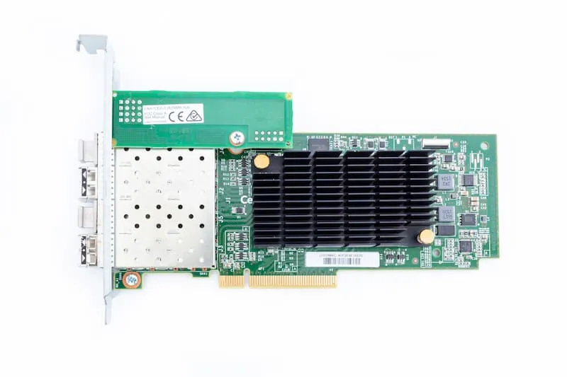 IBM FC-HBA PCI-E, 16GB SFP+ incl. 2x GBIC, DP IBM FC-HBA PCI-E, 16GB SFP+ incl. 2x GBIC, DP