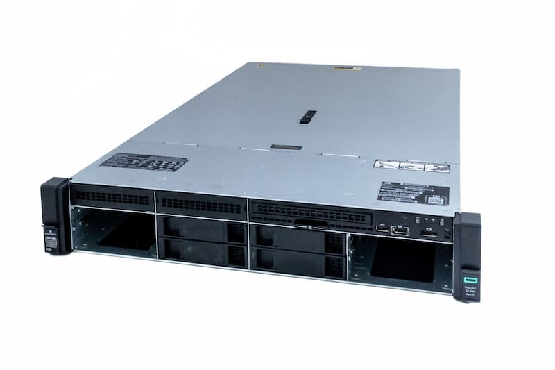 HPE DL380 Gen10, 1x Silver4110 2.10GHz, 8-Core, noRAM, 8x LFF, P408i/2GB/Batt., 1x PCI-Cage, 2x 500W HPE DL380 Gen10, 1x Silver4110 2.10GHz, 8-Core, noRAM, 8x LFF, P408i/2GB/Batt., 1x PCI-Cage, 2x 500W