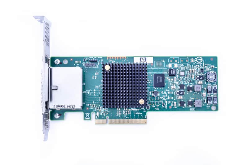 HPE SAS-HBA H221 PCI-E 6G DP (AVAGO SAS9207-8E)