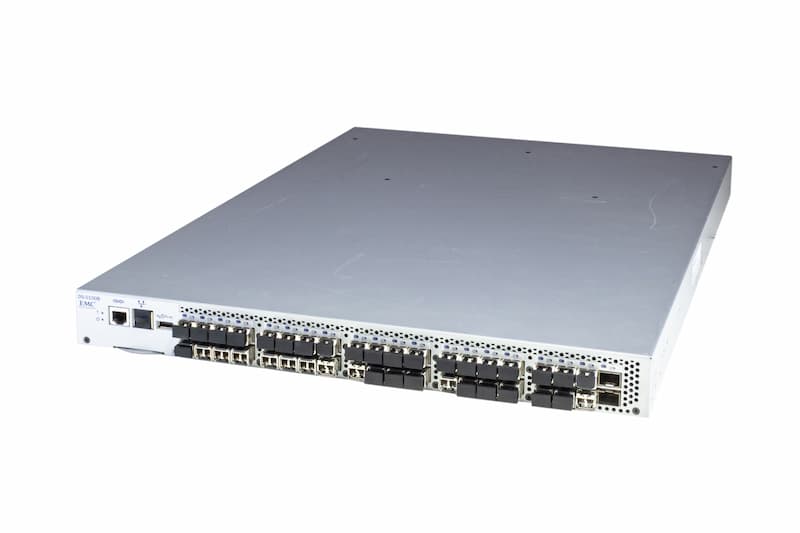 DELL/EMC SWITCH SAN/FC DS-5100B Brocade 16/40, 40 ports 8Gb FC (40 ports enabled), incl. 38x GBIC DELL/EMC SWITCH SAN/FC DS-5100B Brocade 16/40, 40 ports 8Gb FC (40 ports enabled), incl. 38x GBIC