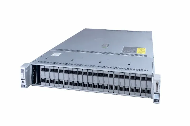 Cisco UCS C240 M4, 2x E5-2667v4 3.20GHz, 8-Core, noRAM, 24xSFF, Mega 12G/Capa, 2x PCi-Cage, 2x 1400W Cisco UCS C240 M4, 2x E5-2667v4 3.20GHz, 8-Core, noRAM, 24xSFF, Mega 12G/Capa, 2x PCi-Cage, 2x 1400W