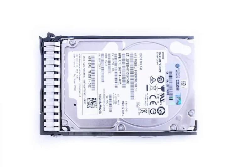 HPE 600GB 12G SAS HDD 10k, 2.5 Zoll SFF Festplatte für Server, SC ENT HPE 600GB 12G SAS HDD 10k, 2.5 Zoll SFF Festplatte für Server, SC ENT