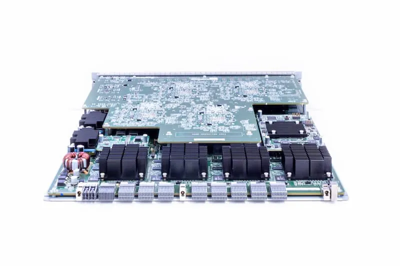 HPE Switch 12500 16-Port 10GbE SFP+ LEB Module HPE Switch 12500 16-Port 10GbE SFP+ LEB Module