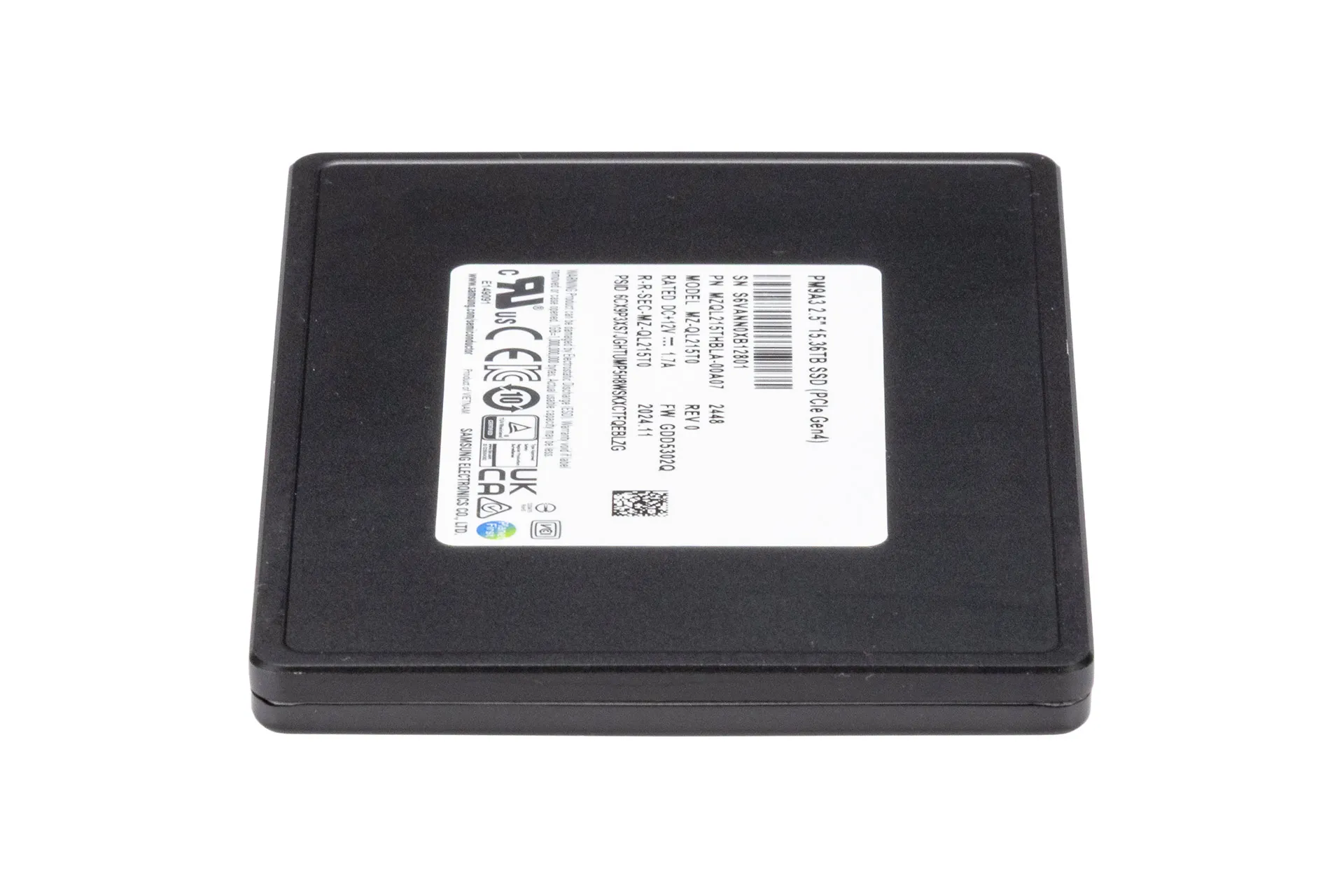 Samsung 15.36TB PCIe 4.0 U2 NVMe SSD, 2.5 Zoll SFF Festplatte für Server