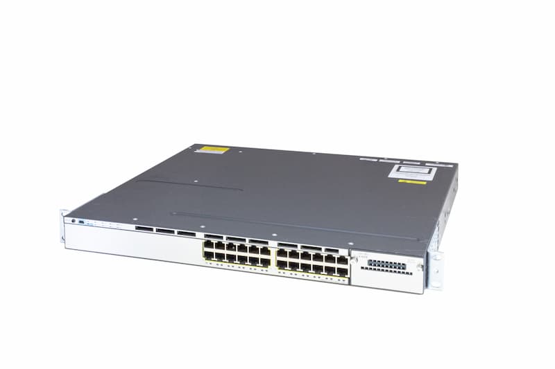 Cisco Switch Catalyst WS-C3750X-24P-E, stackable (2x port), 24x GbE RJ45 PoE (435W), 2x 715W