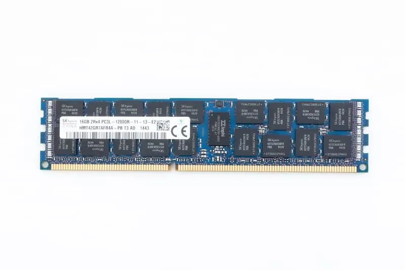 HMT42GR7AFR4AHynix RAM 16GB 2Rx4, PC3L-12800R HMT42GR7AFR4AHynix RAM 16GB 2Rx4, PC3L-12800R