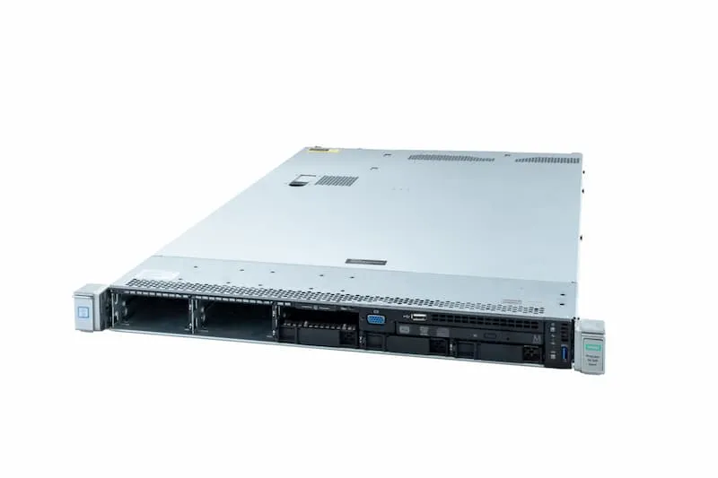 HPE DL360 Gen9, 1x E5-2620v4 2.1GHz, 8-Core, noRAM, 8xSFF, P440ar/2G/Batt, DVD-RW, 2x500W