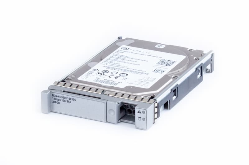 Cisco UCS HDD 300GB 12G SAS 10K 2.5" Cisco UCS HDD 300GB 12G SAS 10K 2.5"