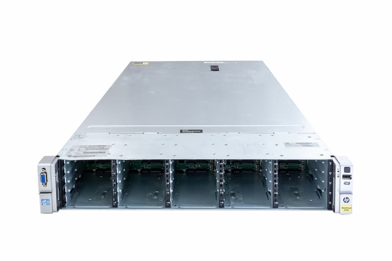 HPE DL380p Gen8, 1x E5-2620 2.0GHz, 6-Core, 32GB PC3-10600R, 25xSFF, P420i/2G, 2x750W, 331FLR