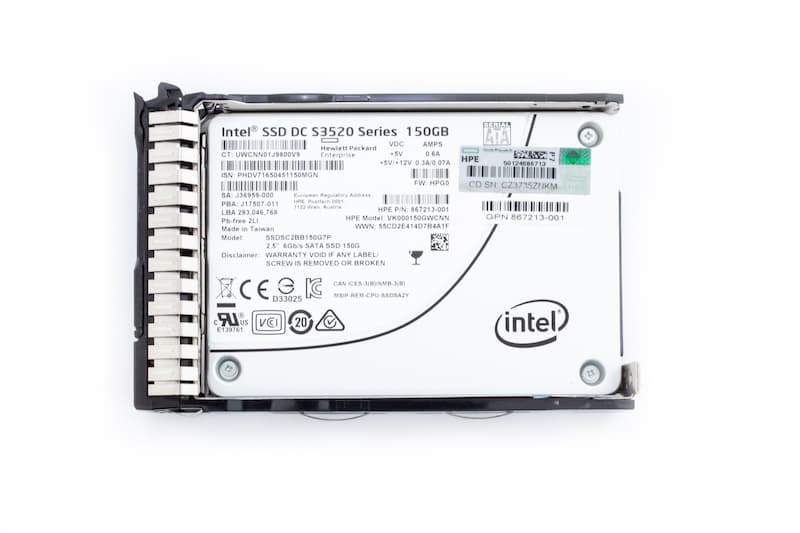 HPE SSD 150GB 6G SATA 2.5" SC RI DS HPE SSD 150GB 6G SATA 2.5" SC RI DS