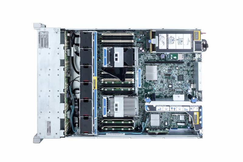 HPE DL380p Gen8, 1x E5-2620 2.0GHz, 6-Core, 32GB PC3-10600R, 25xSFF, P420i/2G, 2x750W, 331FLR