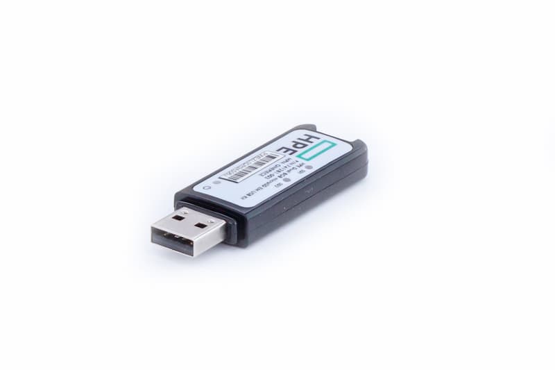 HPE microSD Dual 8GB EM USB Kit (incl. 2x 8GB SD)