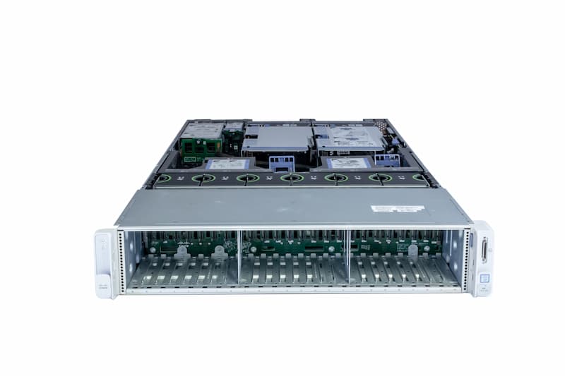 Cisco Hyperflex HXAF240c M5, 2xGold6140 2.3GHz, 18-Core, noRAM, 256GB SSD,26xSFF, 3508 12G HBA, 2x1050W Cisco Hyperflex HXAF240c M5, 2xGold6140 2.3GHz, 18-Core, noRAM, 256GB SSD,26xSFF, 3508 12G HBA, 2x1050W