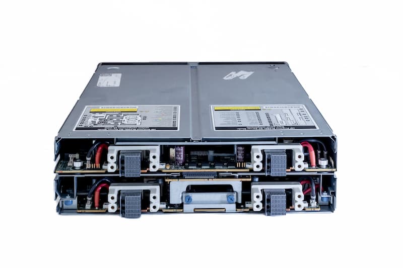 HPE BL680c G7, 4x E7-4870 2.4GHz, 10-Core, 64GB PC3L-10600R (8x8), P410i/1GB/Capa, 3x 2P-NC553-10GbE HPE BL680c G7, 4x E7-4870 2.4GHz, 10-Core, 64GB PC3L-10600R (8x8), P410i/1GB/Capa, 3x 2P-NC553-10GbE