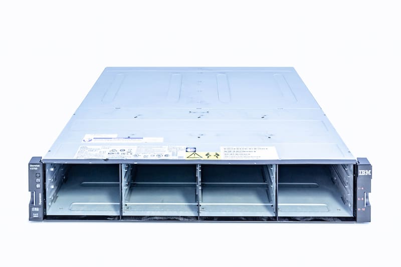 IBM StorWize V3700 Expansion Enclosure, 12xLFF, Dual 2x6G SAS