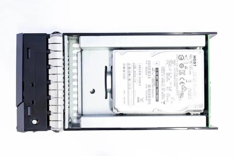 NetApp HDD 600GB 6G SAS 10k 2.5", in 3,5'' converter tray, 520b