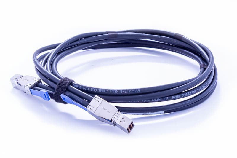 HPE CABLE SAS, SFF-8644 to SFF-8644, 2m