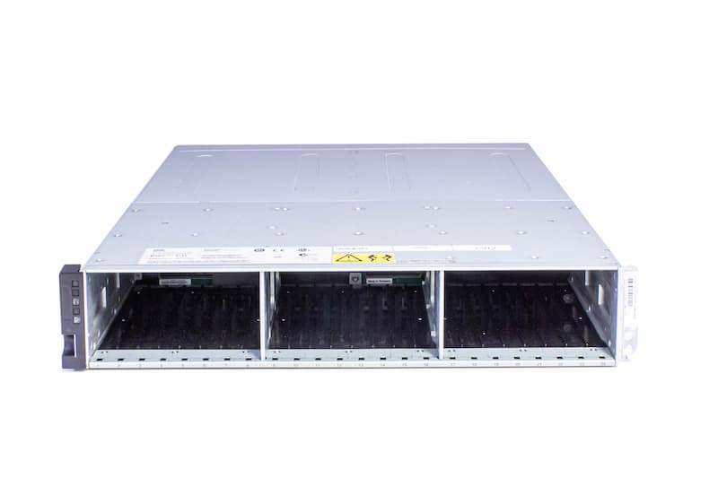 IBM Disk Enclosure (DS8000 Series), 24xSFF, 2x Contr. a 4x 8G FC, 2x 800W, 8x8G Gbic, (no right ear) IBM Disk Enclosure (DS8000 Series), 24xSFF, 2x Contr. a 4x 8G FC, 2x 800W, 8x8G Gbic, (no right ear)